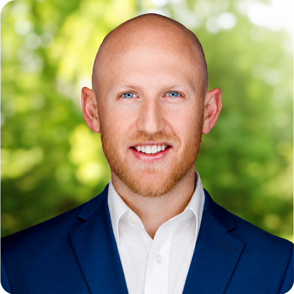 Sam Elder headshot